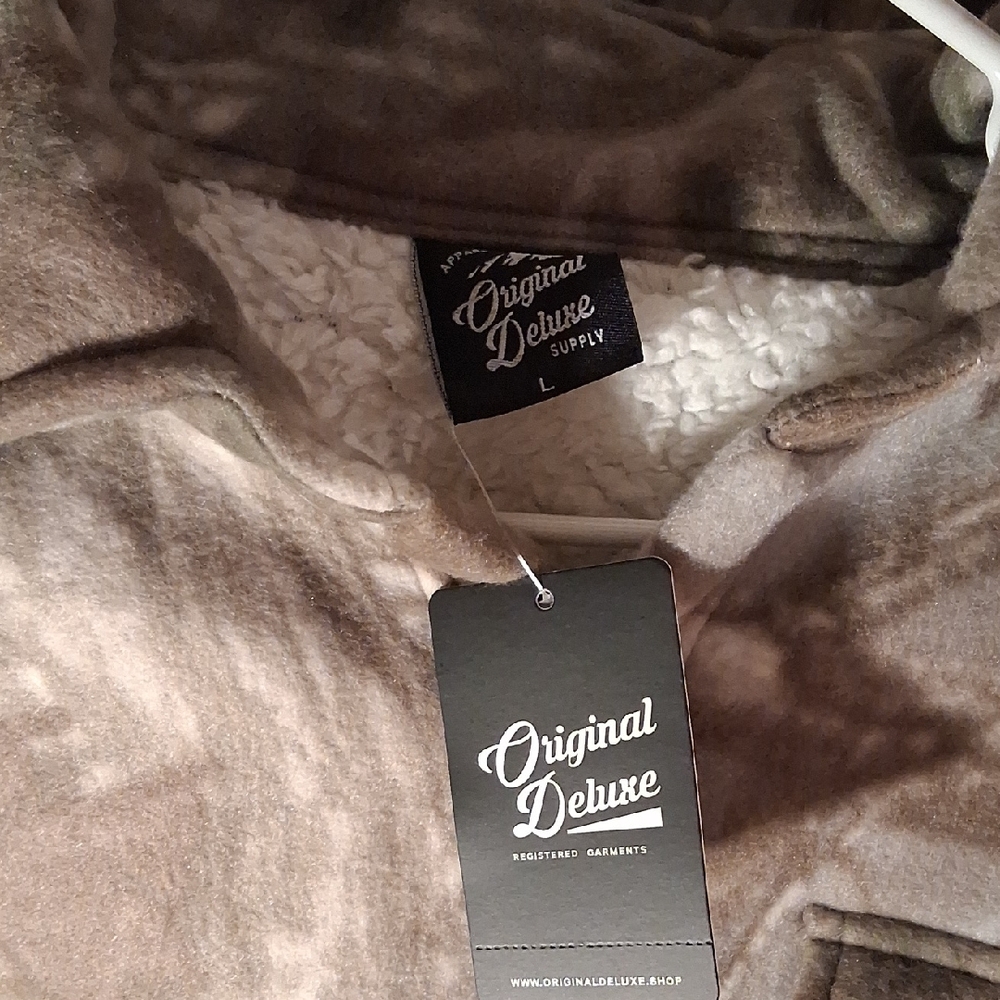 Original Deluxe Brown and Green Camo Button-Up Shirt Jacket - Picture 4 of 10